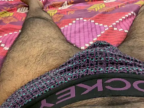 Snapshot of smalldick1202 chatting on April 19, 2026, 6:10 pm smalldick1202 online show from April 19, 2026, 6:10 pm