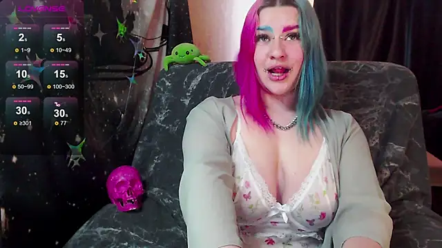 Neon Baddie online show from May 6, 2026, 4:22 pm
