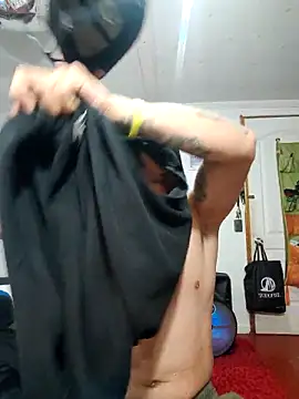 ivandarkc online show from April 13, 2026, 2:37 am