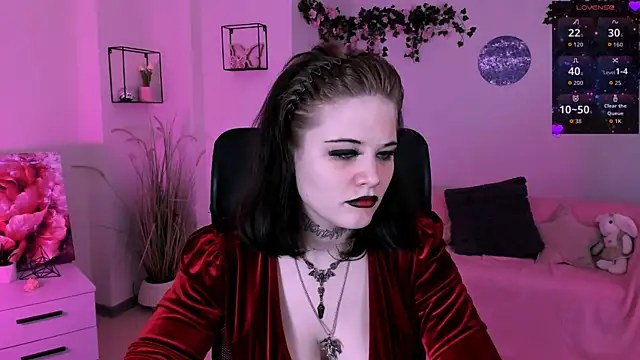 Snapshot of nikki_kiss_ chatting on July 9, 2026, 8:37 am nikki kiss online show from July 9, 2026, 8:37 am
