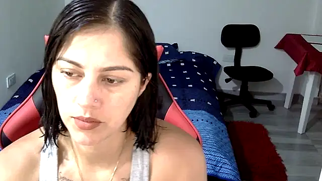 Snapshot of Bandida553 chatting on June 1, 2026, 4:17 pm Bandida553 online show from June 1, 2026, 4:17 pm