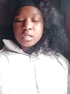 Diva-girl1 online show from May 7, 2026, 9:34 am