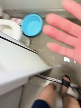 traisexxi online show from April 13, 2026, 3:38 pm