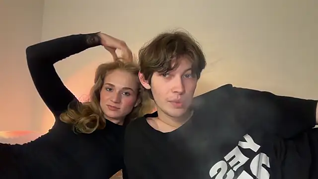 swaggenjoyer online show from April 15, 2026, 8:09 pm