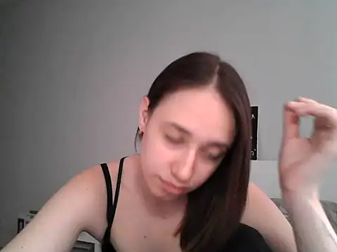 DarkMirel online show from May 31, 2026, 11:49 am