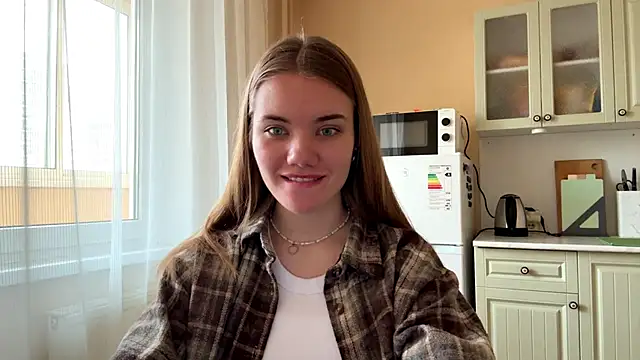 doana bebriti online show from May 4, 2026, 11:24 am