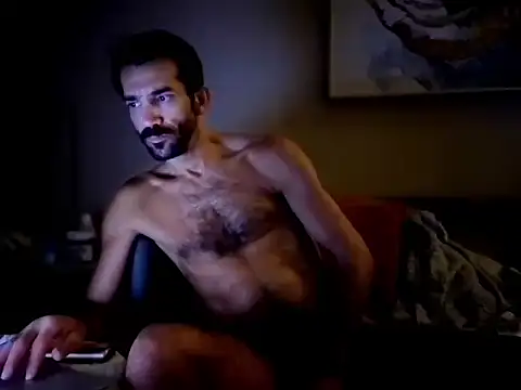 iClouddotcum online show from April 21, 2026, 10:27 pm