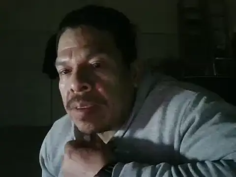 Snapshot of Oskr2024XXX chatting on March 19, 2025, 6:14 am Oskr2024XXX online show from March 19, 2025, 6:14 am