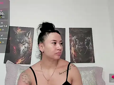 AngelMartinss online show from May 1, 2026, 2:22 pm