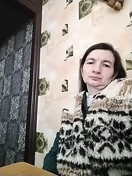 Snapshot of LusiaOpti22 chatting on April 15, 2026, 7:47 am LusiaOpti22 online show from April 15, 2026, 7:47 am