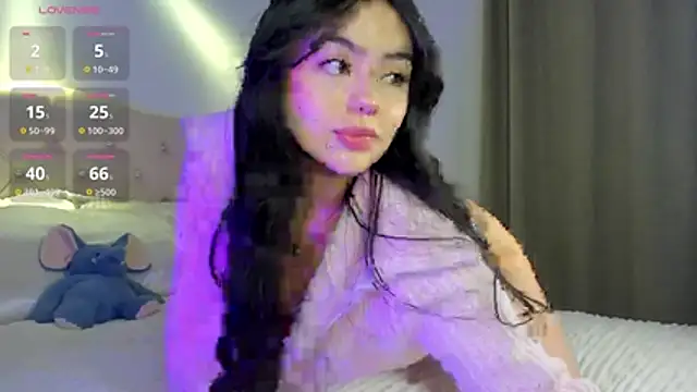 Snapshot of holly444_ chatting on June 4, 2026, 4:50 am holly444 online show from June 4, 2026, 4:50 am