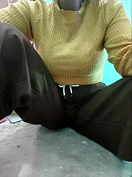 Snapshot of Night__Billo chatting on April 14, 2026, 10:42 am Night Billo online show from April 14, 2026, 10:42 am