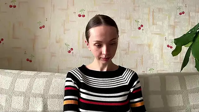 AdriannaBill online show from April 24, 2026, 3:03 pm