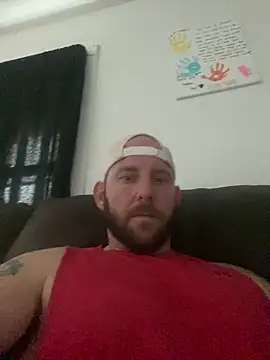 phattyluv89 online show from April 28, 2026, 3:49 pm