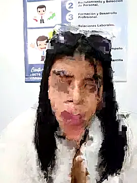 Snapshot of SOFIA-11_ chatting on April 30, 2026, 10:25 pm SOFIA-11 online show from April 30, 2026, 10:25 pm