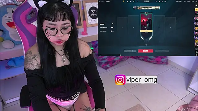 MakiGG  online show from April 28, 2026, 11:53 pm