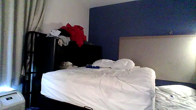 Dicksee Left online show from April 20, 2026, 10:00 pm