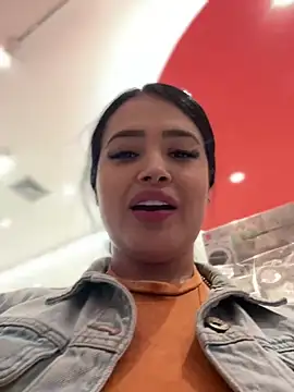 Snapshot of Sara_fun chatting on March 13, 2025, 6:23 pm Sara fun online show from March 13, 2025, 6:23 pm