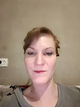 Snapshot of AnnieNet chatting on April 19, 2026, 7:27 pm AnnieNet online show from April 19, 2026, 7:27 pm