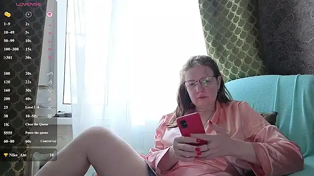 Snapshot of Miss_SandraX chatting on May 8, 2026, 4:44 pm Miss SandraX online show from May 8, 2026, 4:44 pm
