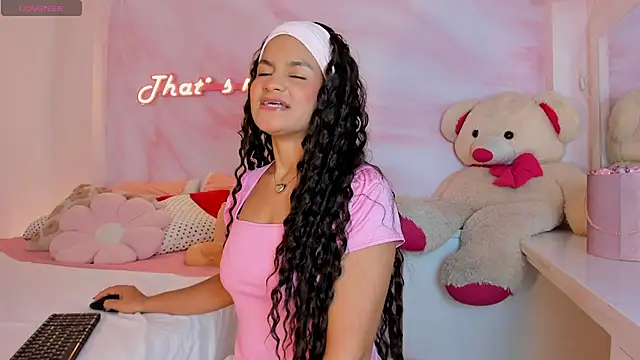 Snapshot of Marilyn_Mulata chatting on July 21, 2026, 6:53 pm Marilyn Mulata online show from July 21, 2026, 6:53 pm