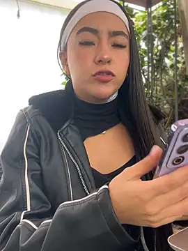 CatalinaSantana Pinkk online show from April 17, 2026, 6:00 pm