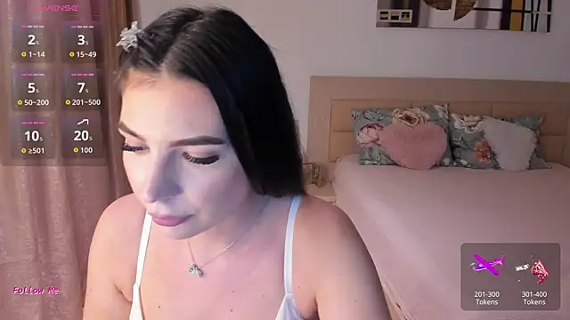 Snapshot of CandyElla_ chatting on July 13, 2026, 7:46 pm CandyElla online show from July 13, 2026, 7:46 pm
