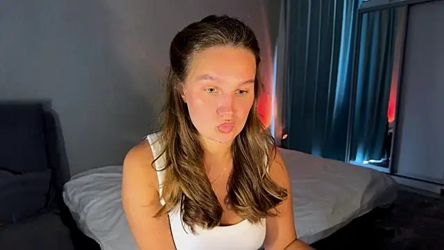 secretnaya girl online show from July 6, 2026, 7:15 am