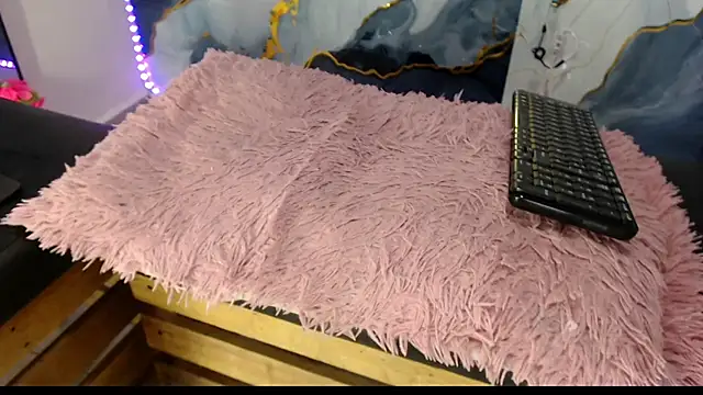 Snapshot of Darianna_A chatting on June 8, 2026, 2:50 pm Darianna A online show from June 8, 2026, 2:50 pm