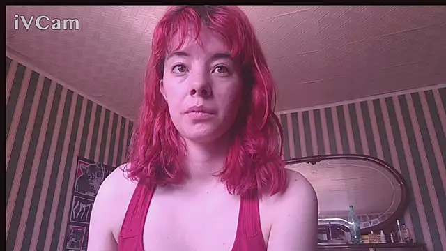 amberrrdolll  online show from May 4, 2026, 10:51 am