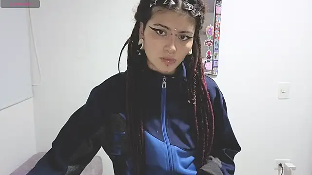 Snapshot of giulietta_monsalve chatting on April 18, 2026, 7:44 am giulietta monsalve online show from April 18, 2026, 7:44 am
