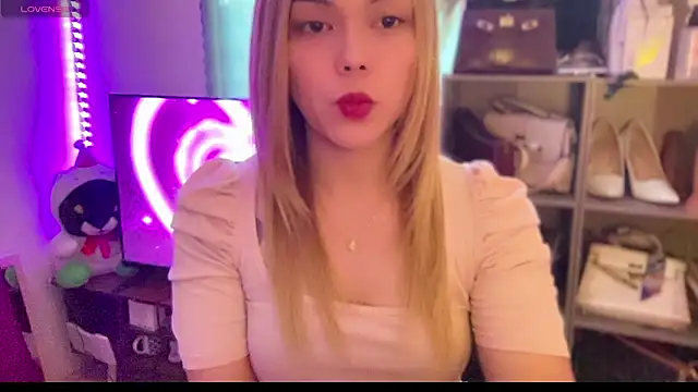 hannaBaby lisyos11 online show from June 4, 2026, 4:17 am