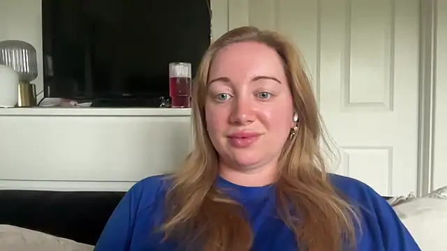 Snapshot of arielsweetieee chatting on June 11, 2026, 6:38 pm arielsweetieee online show from June 11, 2026, 6:38 pm