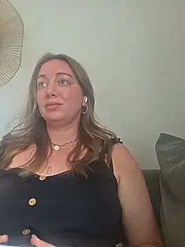 Snapshot of arielsweetieee chatting on July 18, 2026, 4:26 pm arielsweetieee online show from July 18, 2026, 4:26 pm