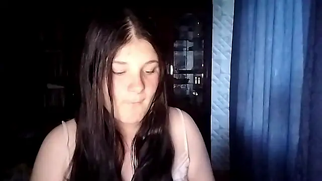 BeatriceMolands online show from June 3, 2026, 5:17 pm