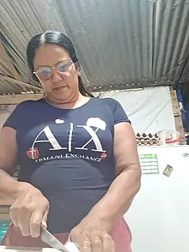 Snapshot of Samanta-42 chatting on May 30, 2026, 3:39 pm Samanta-42 online show from May 30, 2026, 3:39 pm