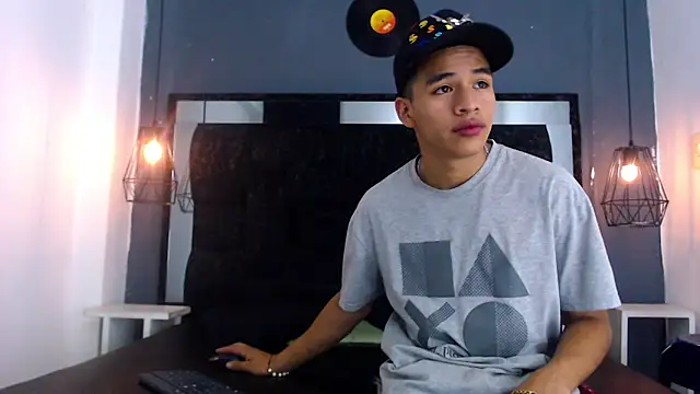 Snapshot of Lian_Jacob chatting on May 24, 2026, 8:53 pm Lian Jacob online show from May 24, 2026, 8:53 pm