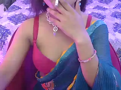 Snapshot of bold-fareen chatting on April 28, 2026, 2:32 pm bold-fareen online show from April 28, 2026, 2:32 pm