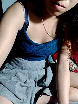 Snapshot of Zara-Lina chatting on July 18, 2026, 11:57 pm Zara-Lina online show from July 18, 2026, 11:57 pm