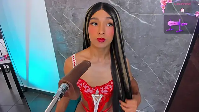 Snapshot of adhara__skinny chatting on April 23, 2026, 12:29 pm adhara skinny online show from April 23, 2026, 12:29 pm