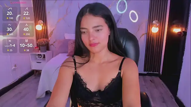 Hannawells  online show from April 24, 2026, 8:33 pm