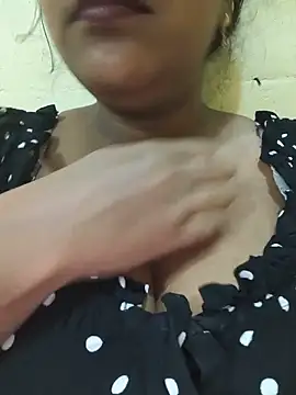 Snapshot of Newragini chatting on May 25, 2026, 3:39 am Newragini online show from May 25, 2026, 3:39 am