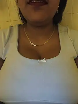 Snapshot of Newragini chatting on May 18, 2026, 7:24 am Newragini online show from May 18, 2026, 7:24 am