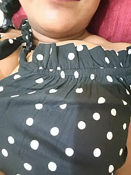 Snapshot of Newragini chatting on April 18, 2026, 7:58 pm Newragini online show from April 18, 2026, 7:58 pm
