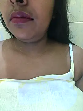 Snapshot of Newragini chatting on April 18, 2026, 4:53 pm Newragini online show from April 18, 2026, 4:53 pm