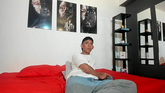 mateo crown online show from April 20, 2026, 8:54 pm