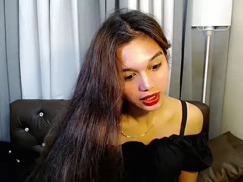Snapshot of marie_castro chatting on May 18, 2026, 5:51 pm marie castro online show from May 18, 2026, 5:51 pm