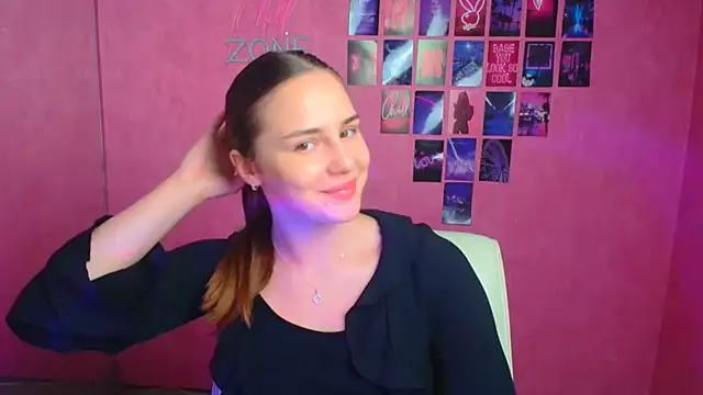 Snapshot of Kyara_ra chatting on August 4, 2026, 5:34 am Kyara ra online show from August 4, 2026, 5:34 am