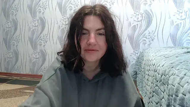AlinaxJames online show from June 2, 2026, 9:42 am