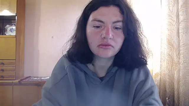 AlinaxJames online show from May 9, 2026, 9:34 am